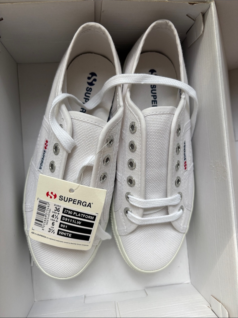 BRAND NEW! Superga White Low-Top Canvas Platform Sneakers